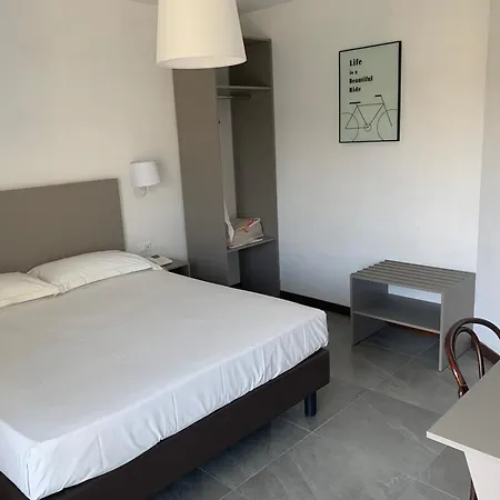 Hotel Ghironi