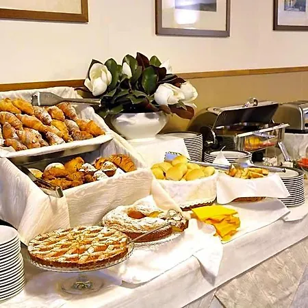 Ghironi Hotel